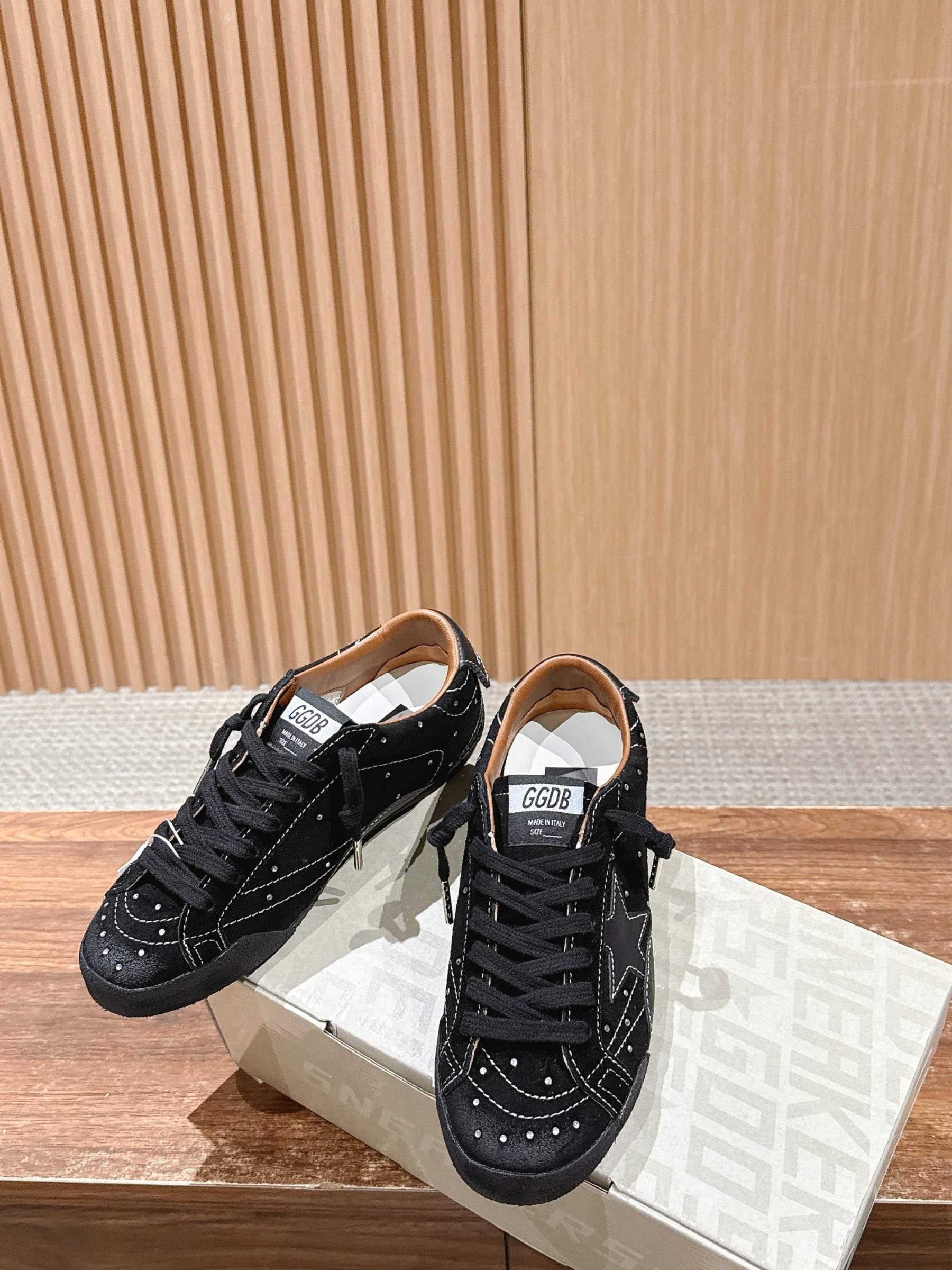 UA Golden Goose True-Star in Black Suede Sneaker