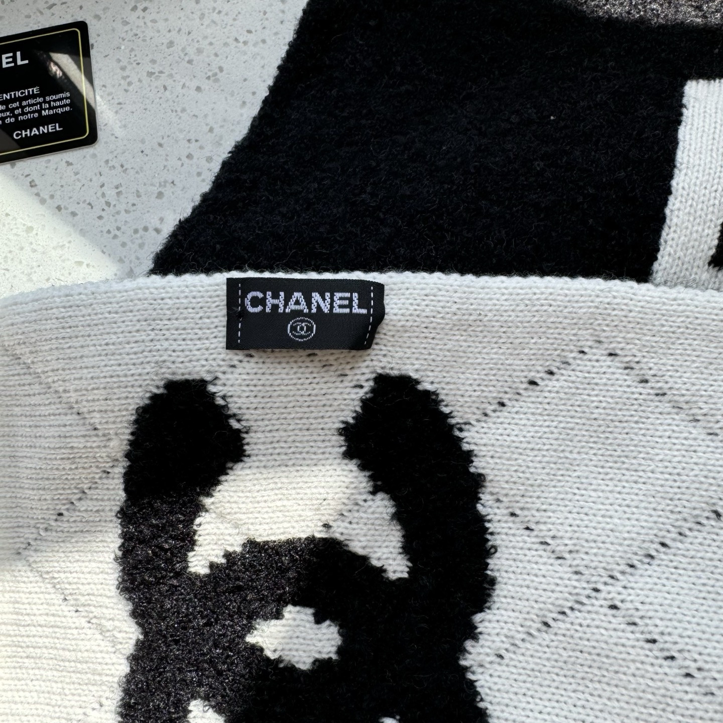 Ch**el scarf 30x180cm