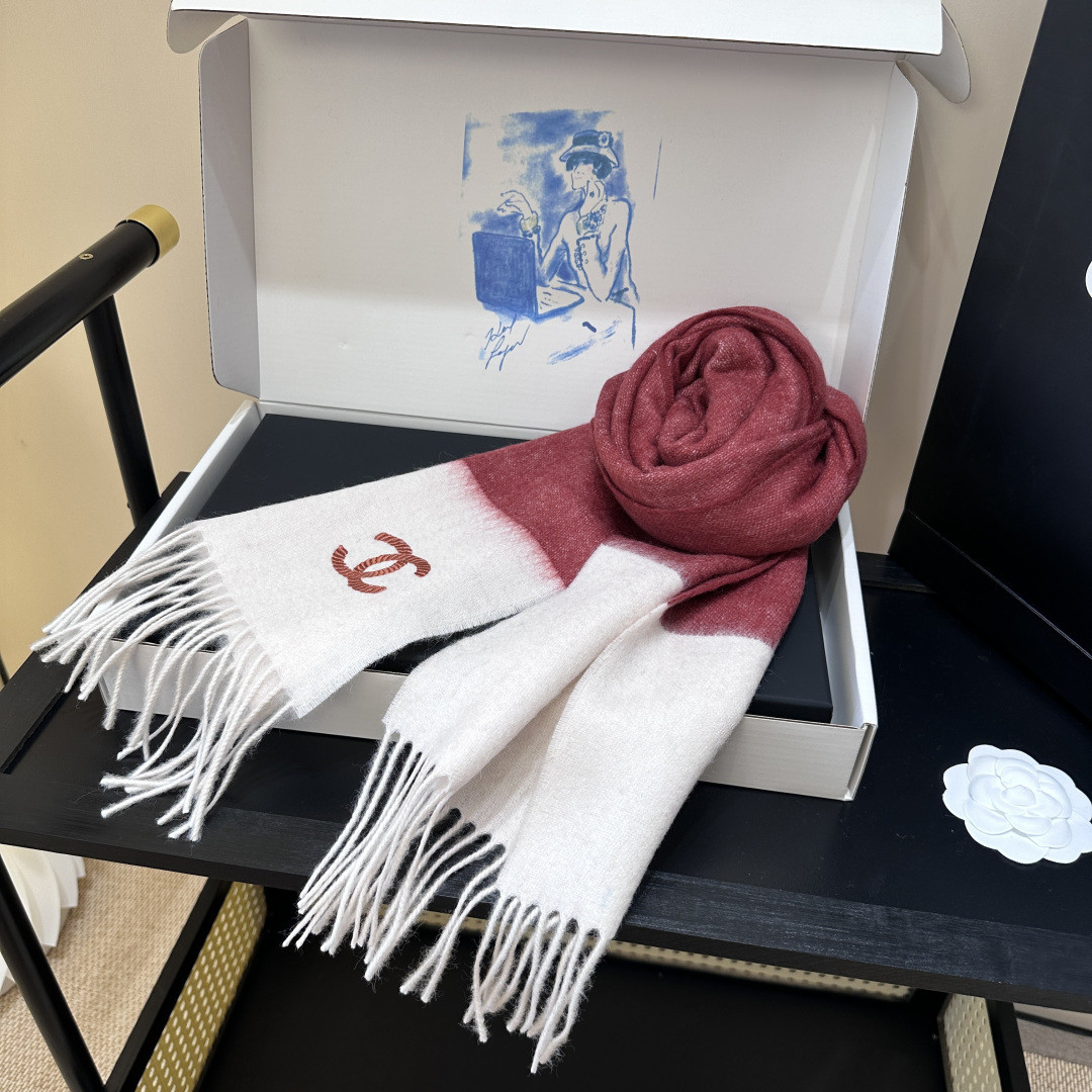Ch**el scarf 35x180cm