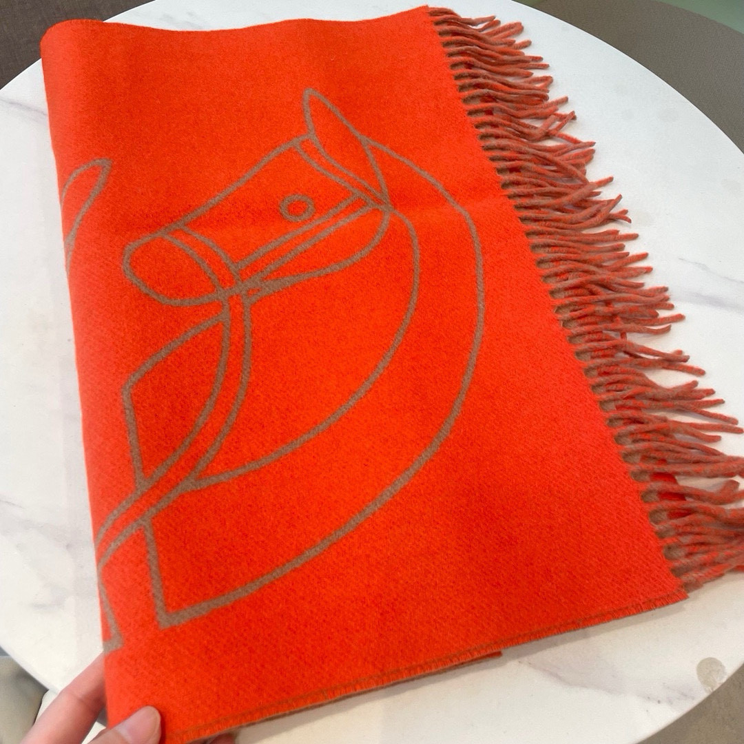 H**me5 scarf 40x195cm