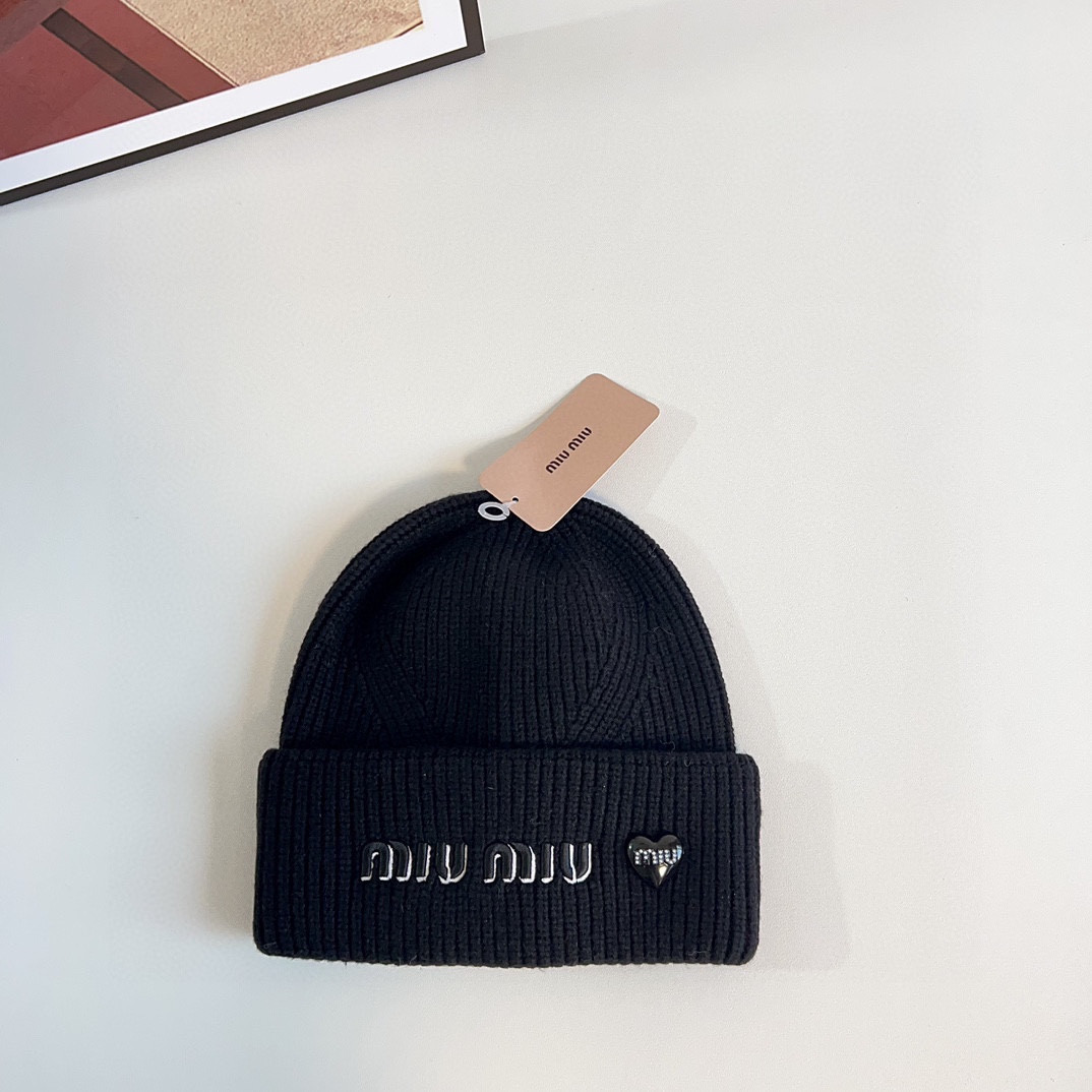 M1v M1v beanie