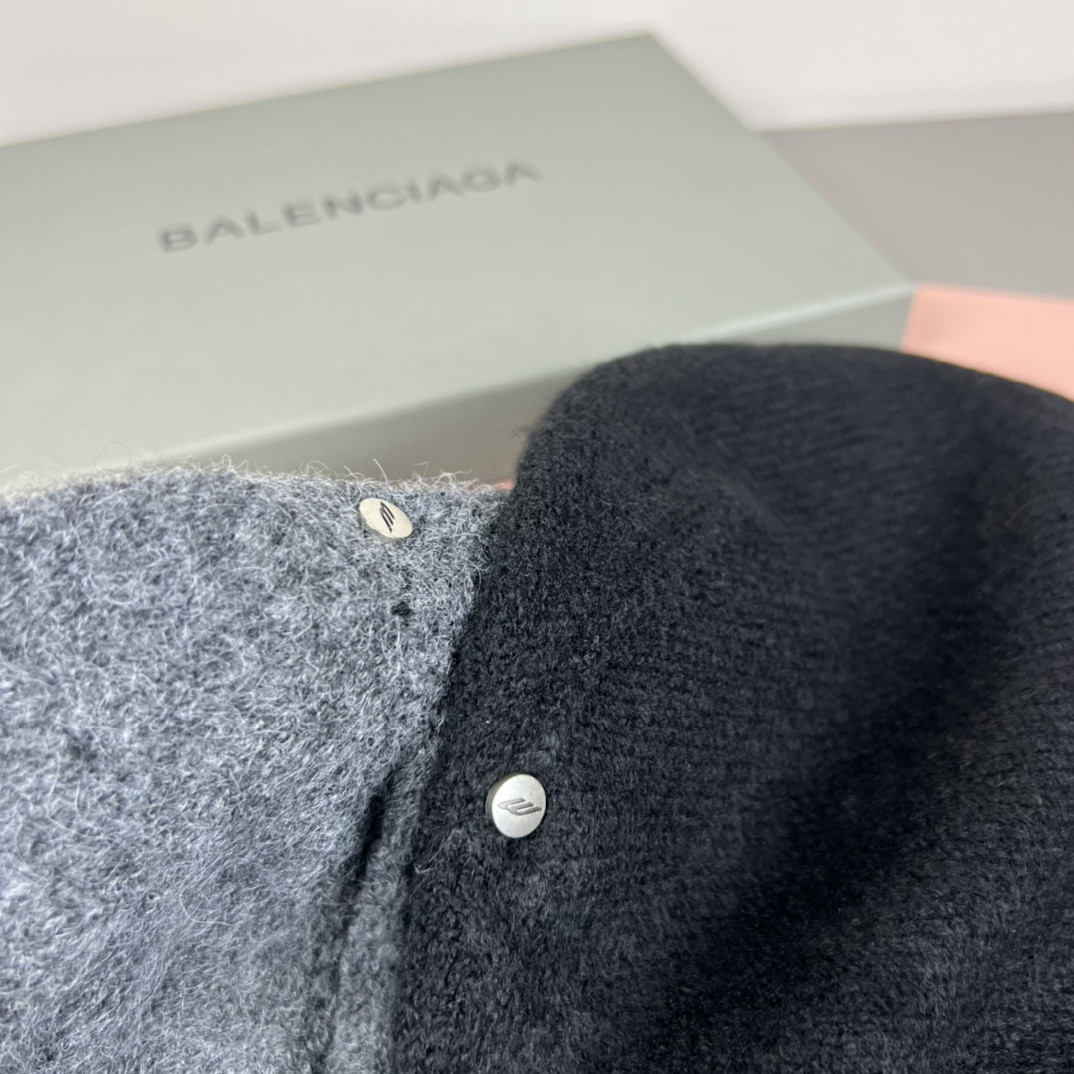 Ba1en*iaga beanie