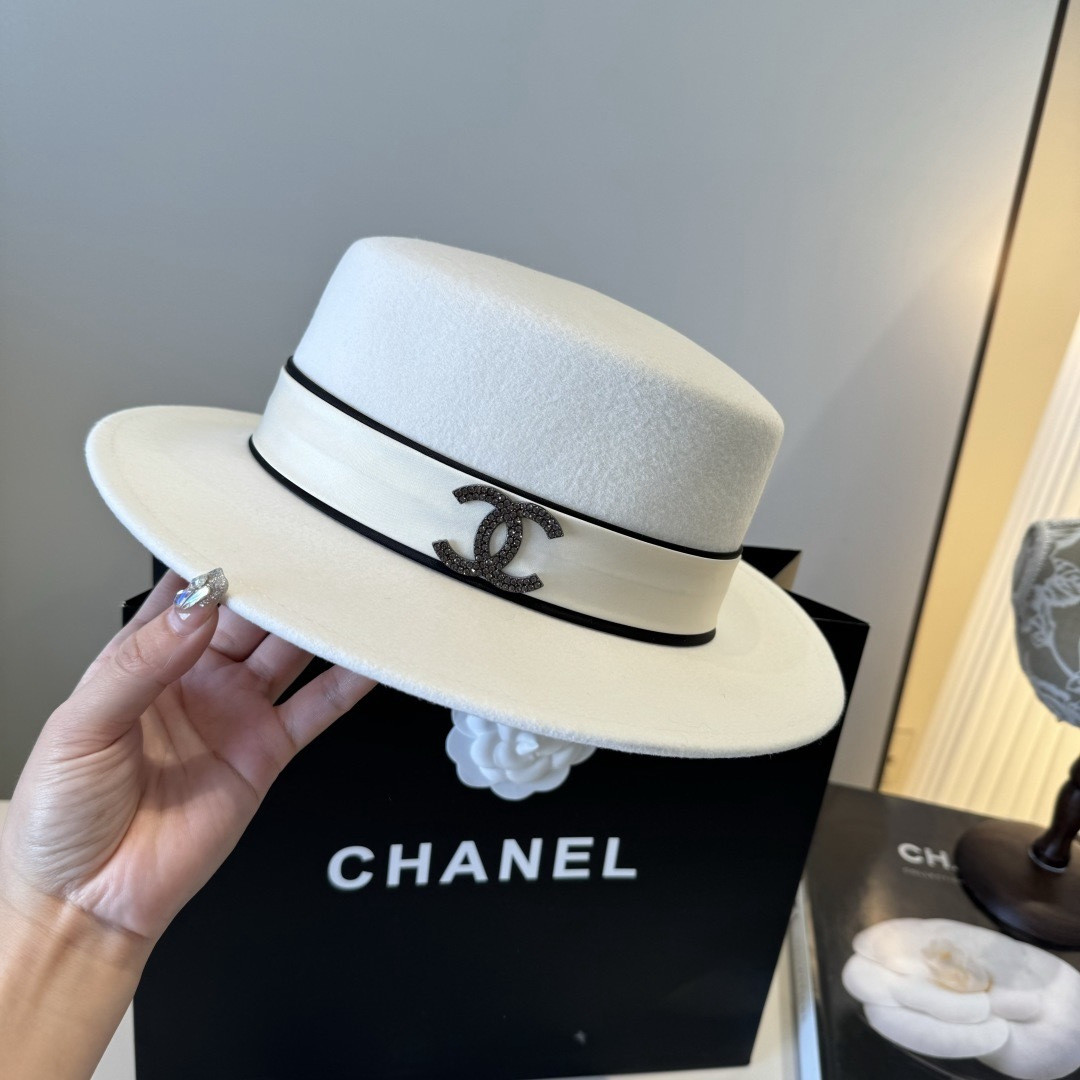 Ch**el wool felt hat 57cm head circumference