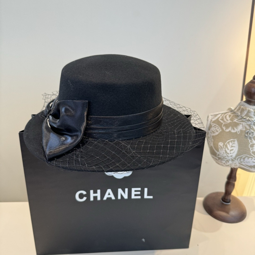 Ch**el wool felt hat 57cm head circumference