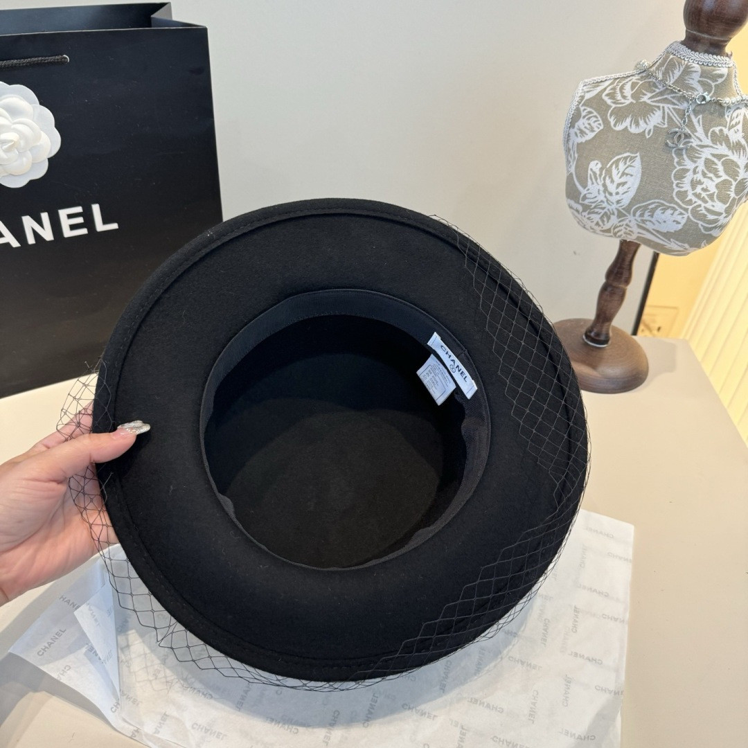 Ch**el wool felt hat 57cm head circumference