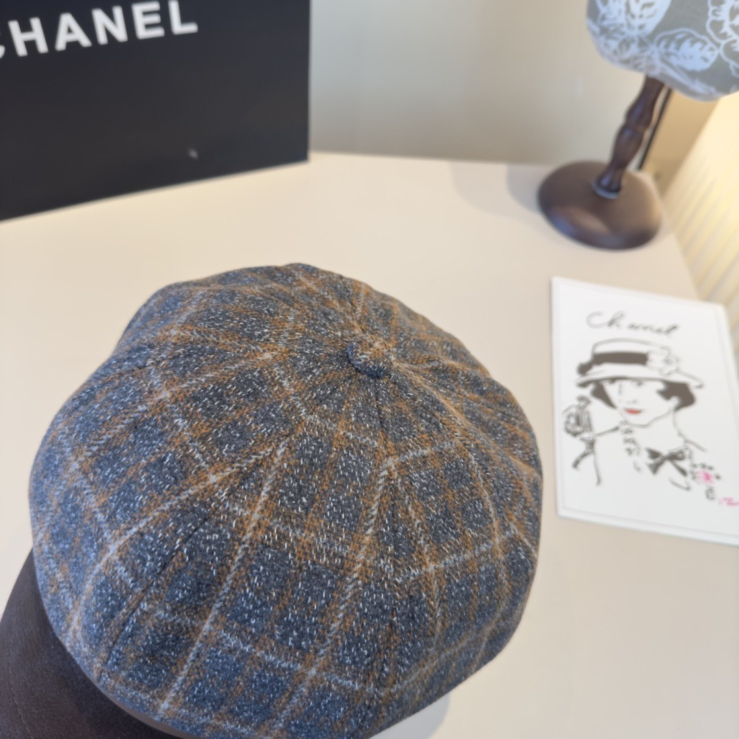Ch**el newsboy cap 57cm head circumference