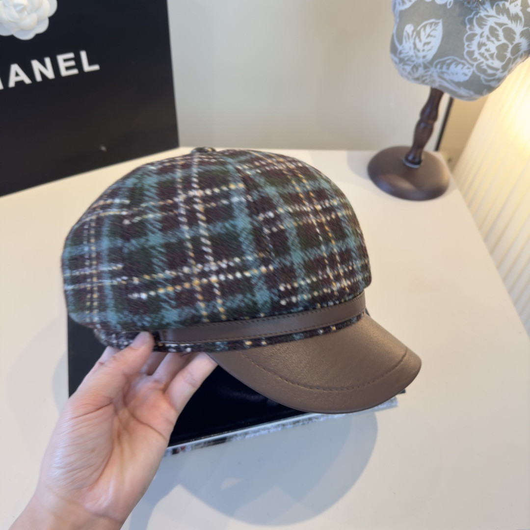Ch**el newsboy cap 57cm head circumference