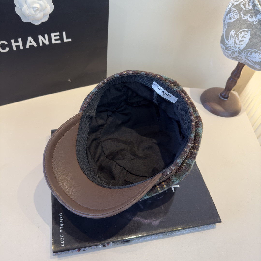 Ch**el newsboy cap 57cm head circumference