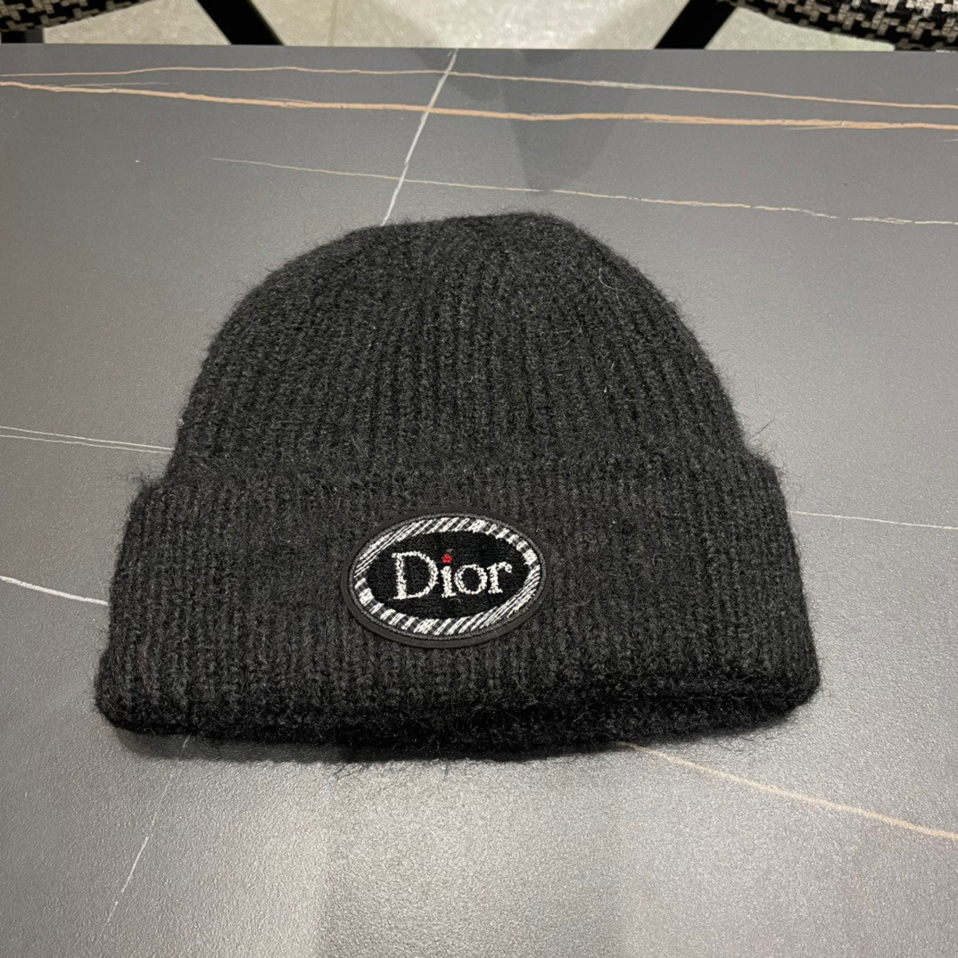 D10r beanie