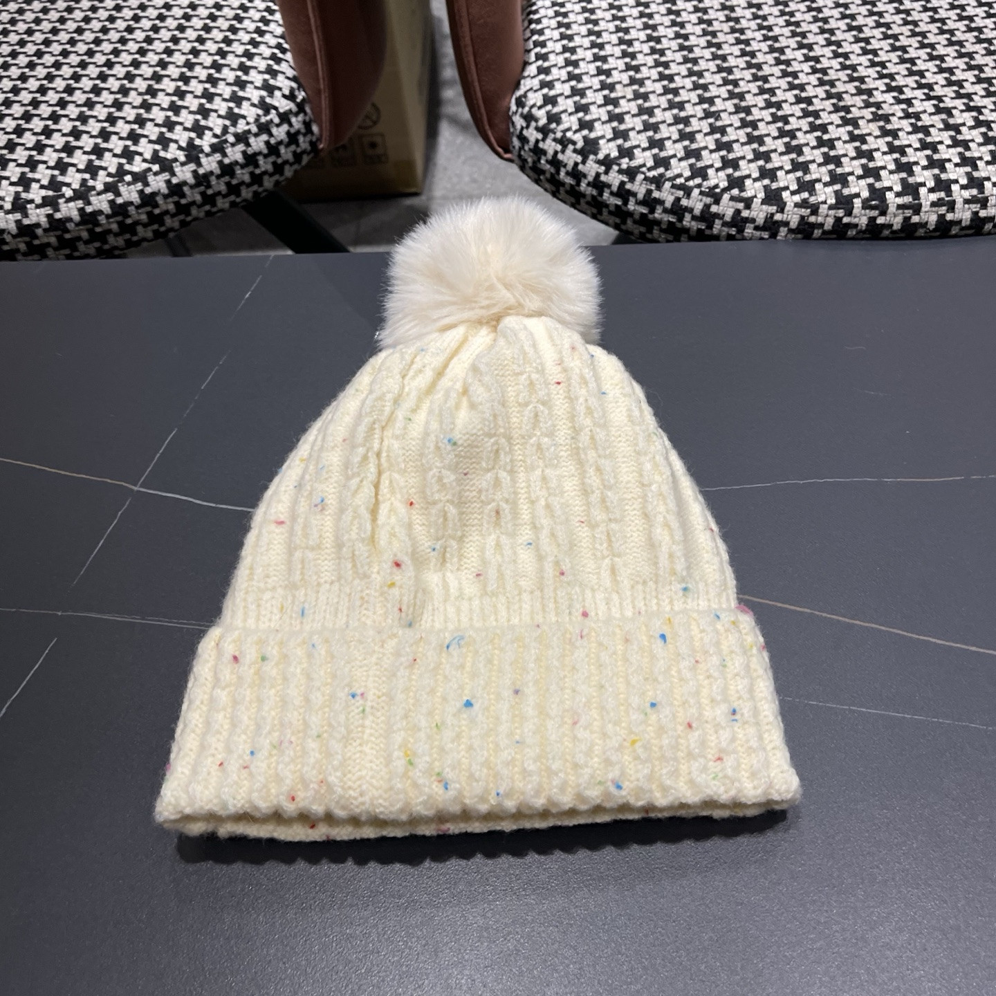 D10r beanie