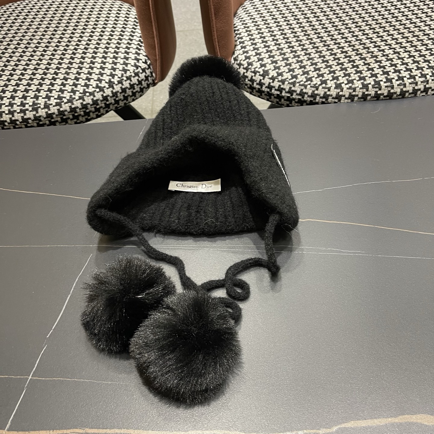 D10r trapper hat