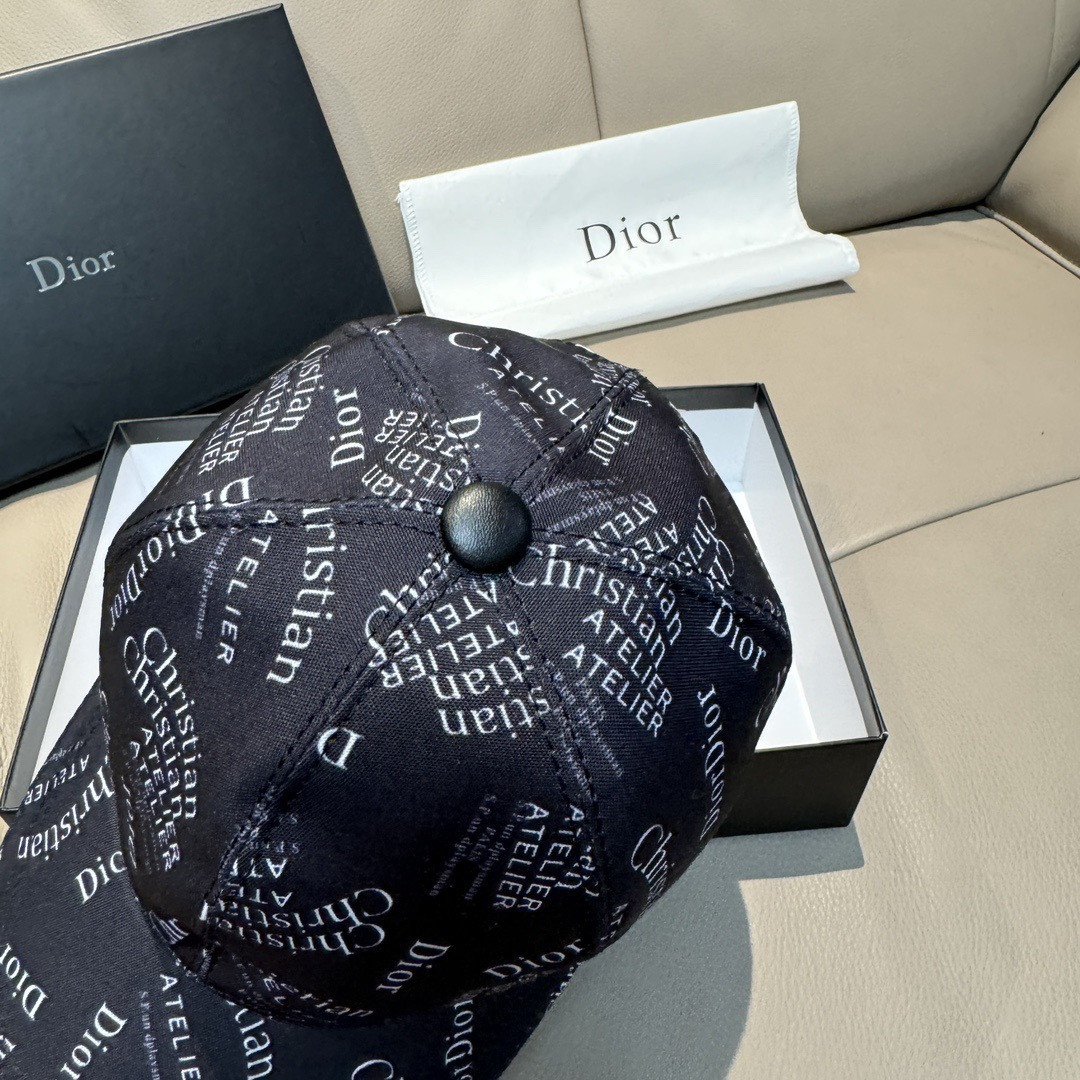 D10r baseball cap