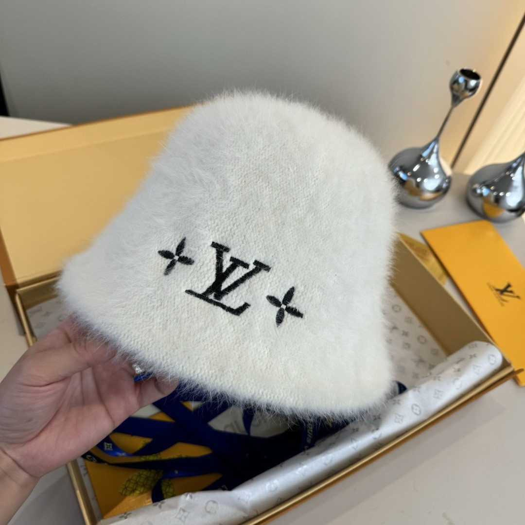 l0vis Vvtt0n bucket hat 57cm head circumference
