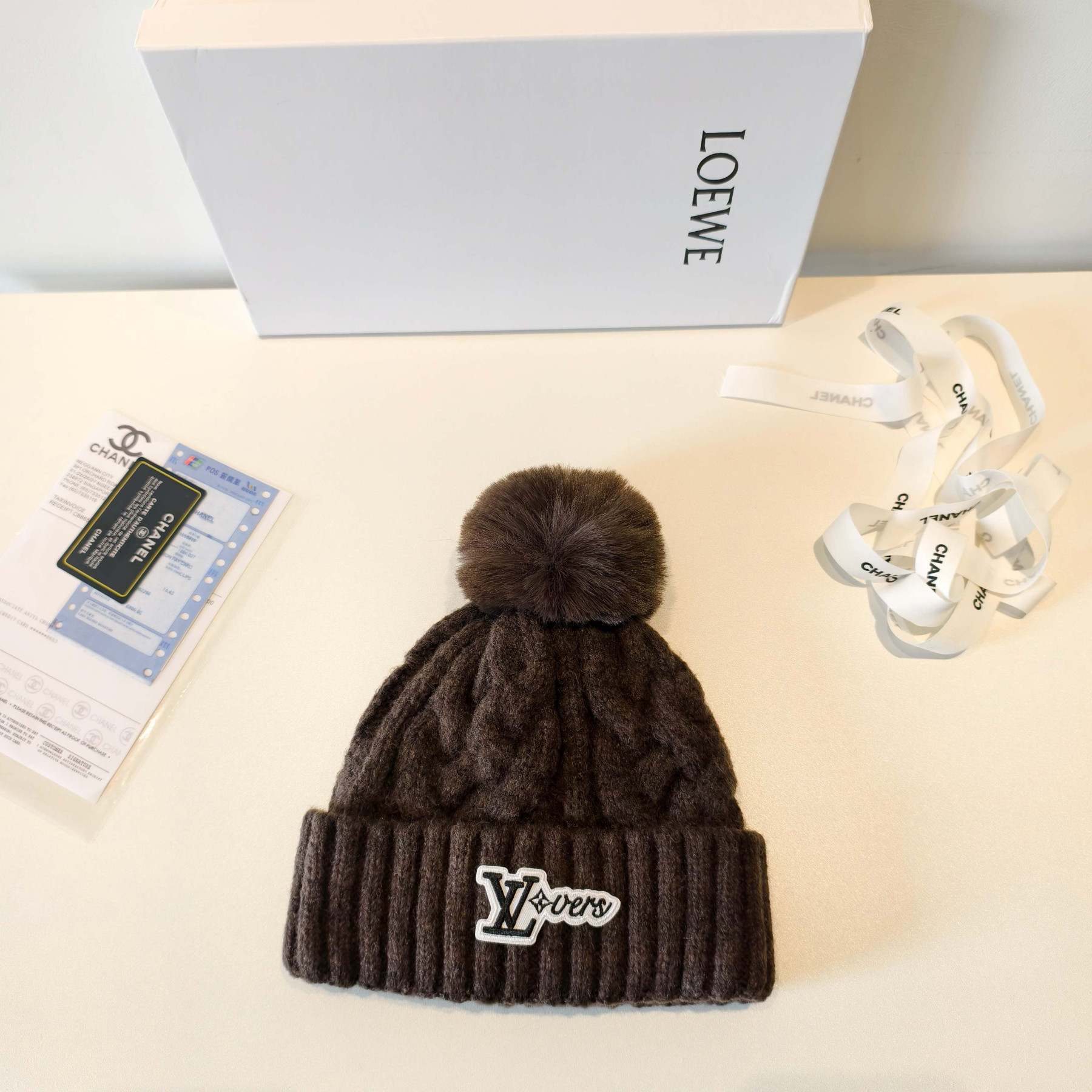 l0vis Vvtt0n beanie