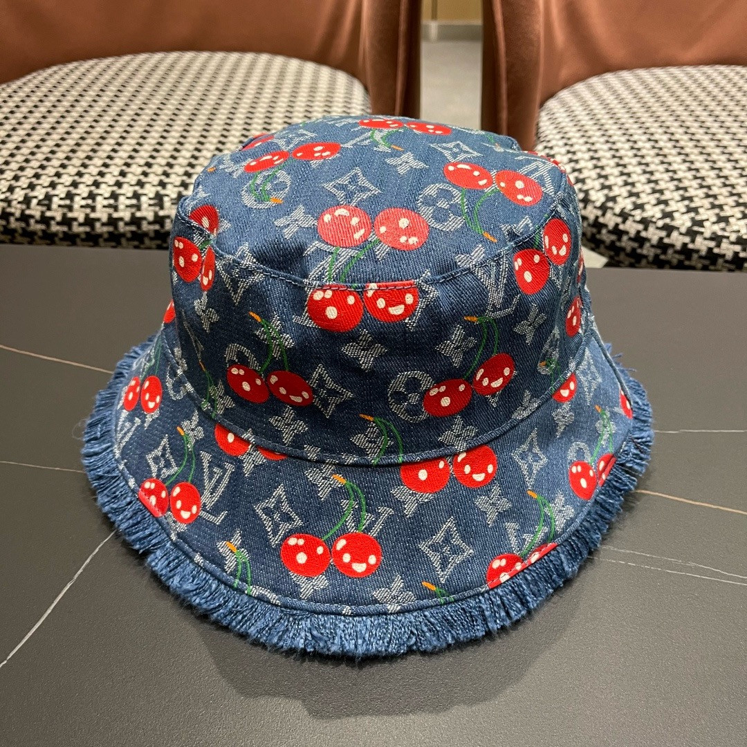 l0vis Vvtt0n bucket hat