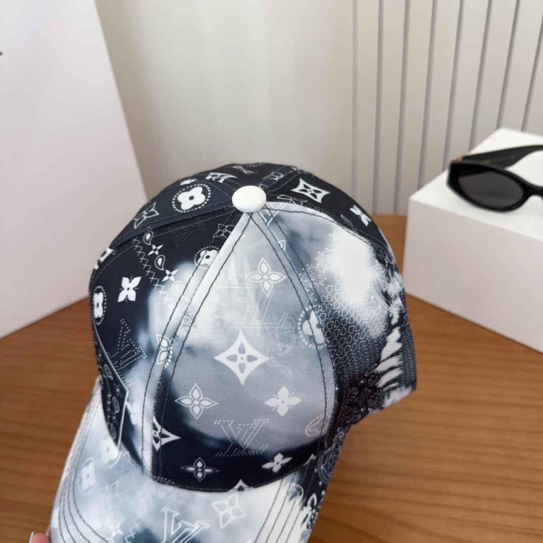 l0vis Vvtt0n baseball cap