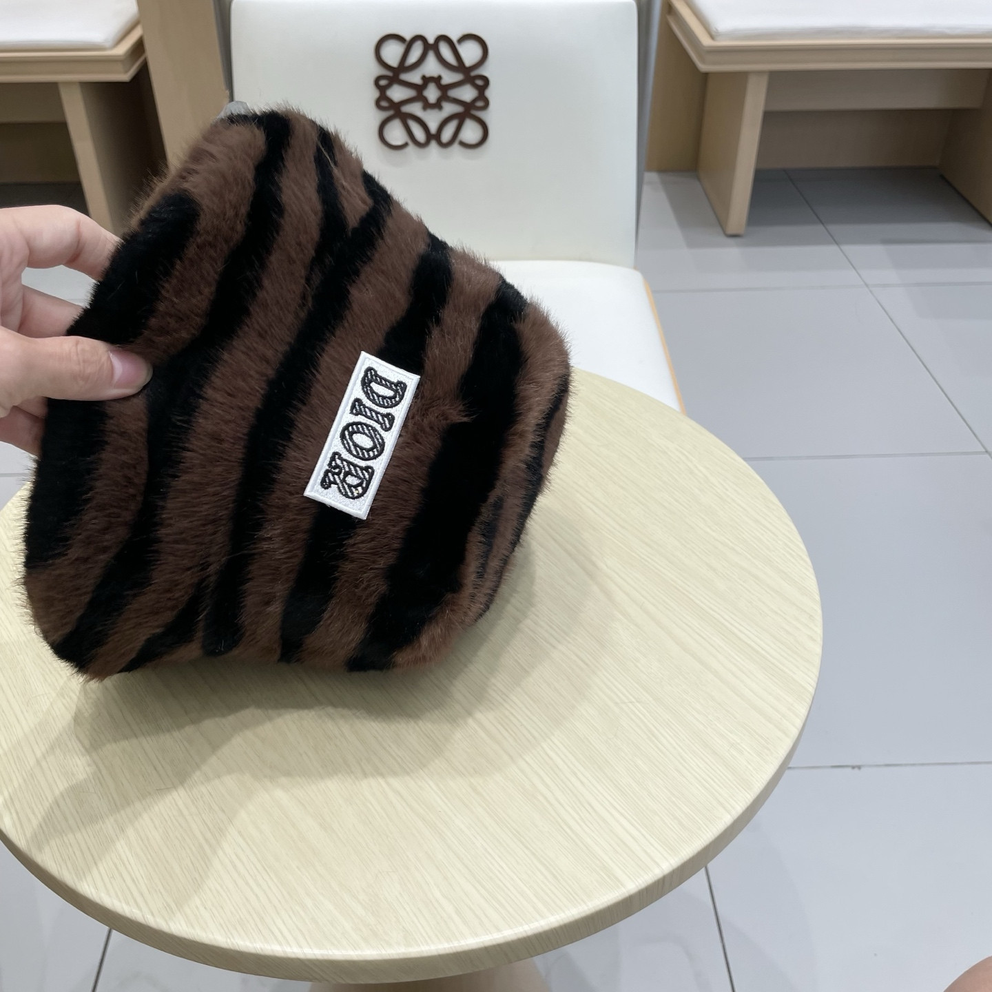 Pra*a bucket hat
