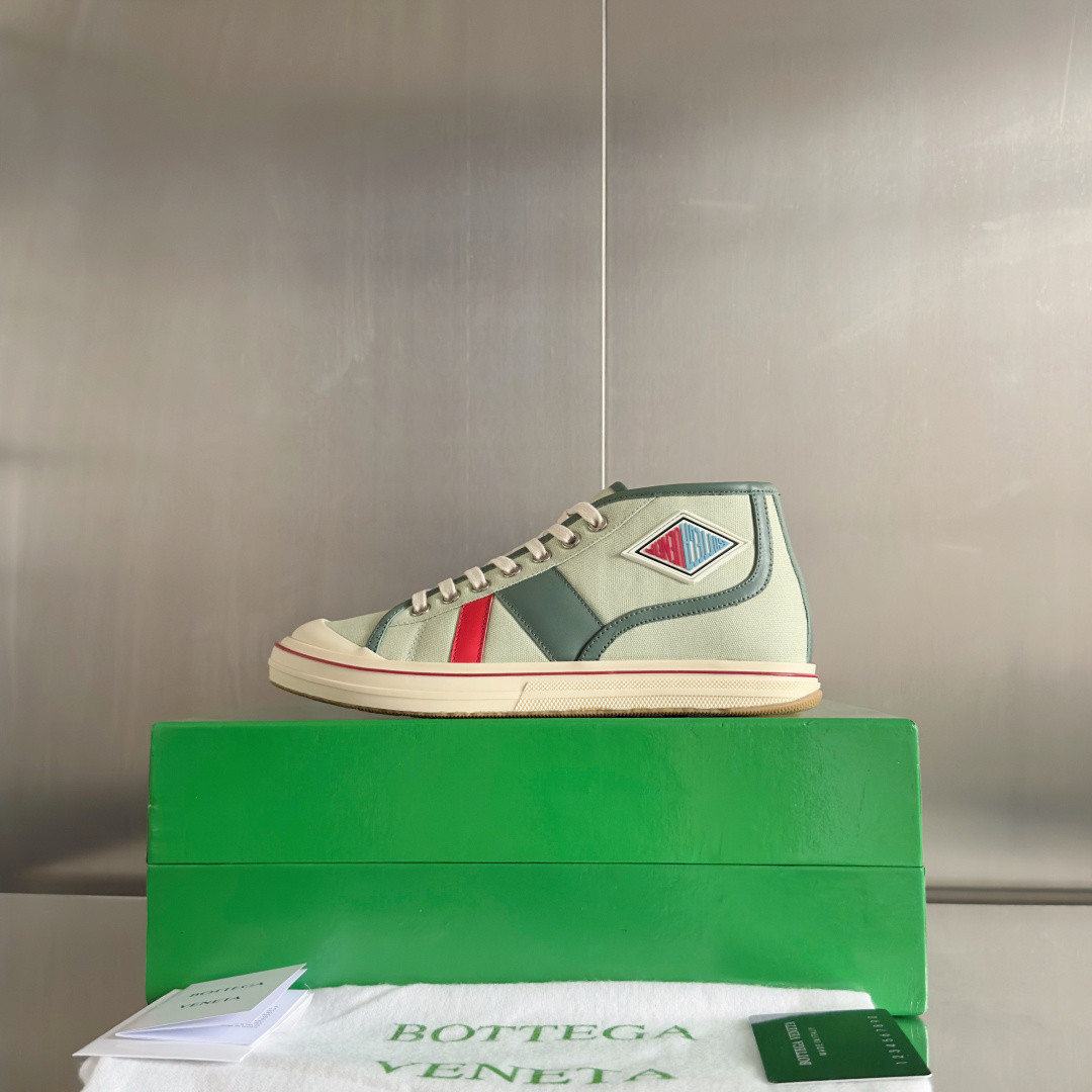 ua b0tt*ga Ven*ta eliot sneaker