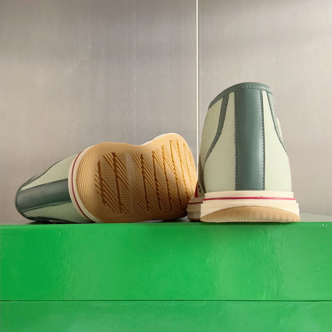 ua b0tt*ga Ven*ta eliot sneaker