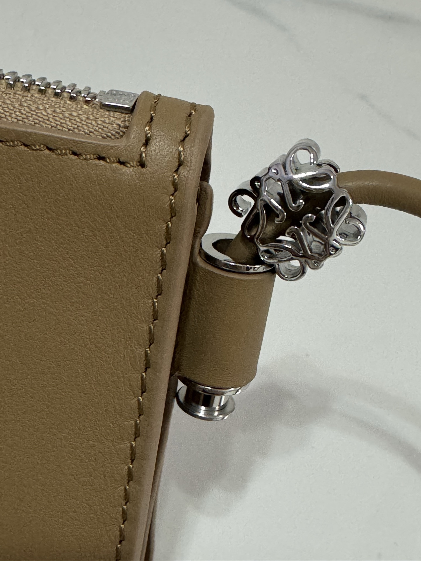 Loewe Joya Pouch 11x22x6cm