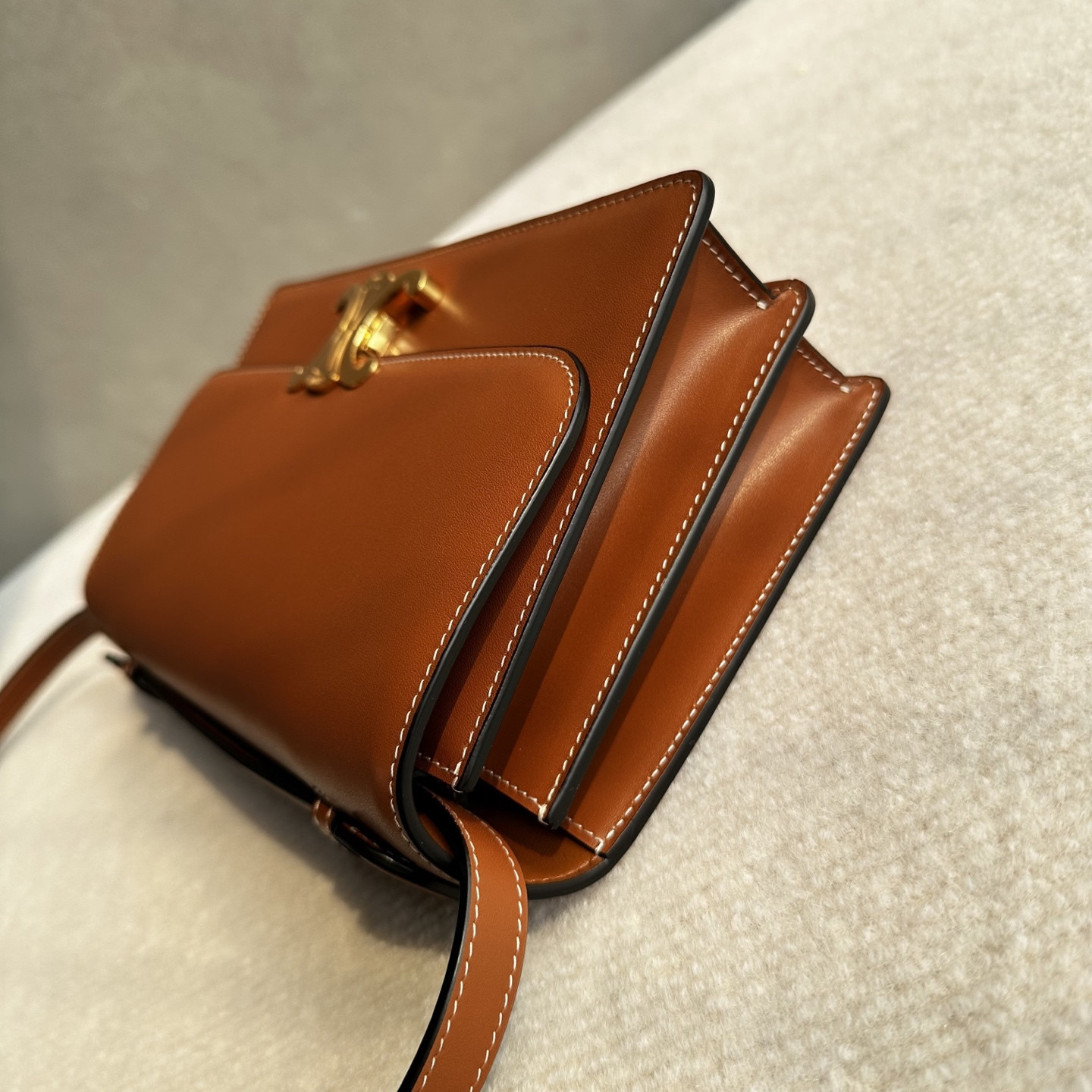 Celine MEDIUM TRIOMPHE FOLIO 25.5x14x7.5cm
