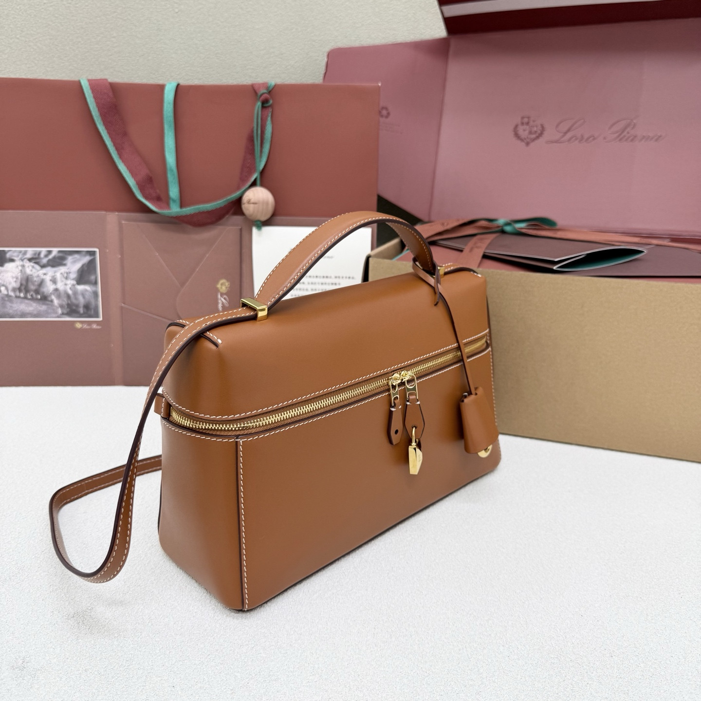 Loro Piana Extra Pocket L27 16x27x10cm