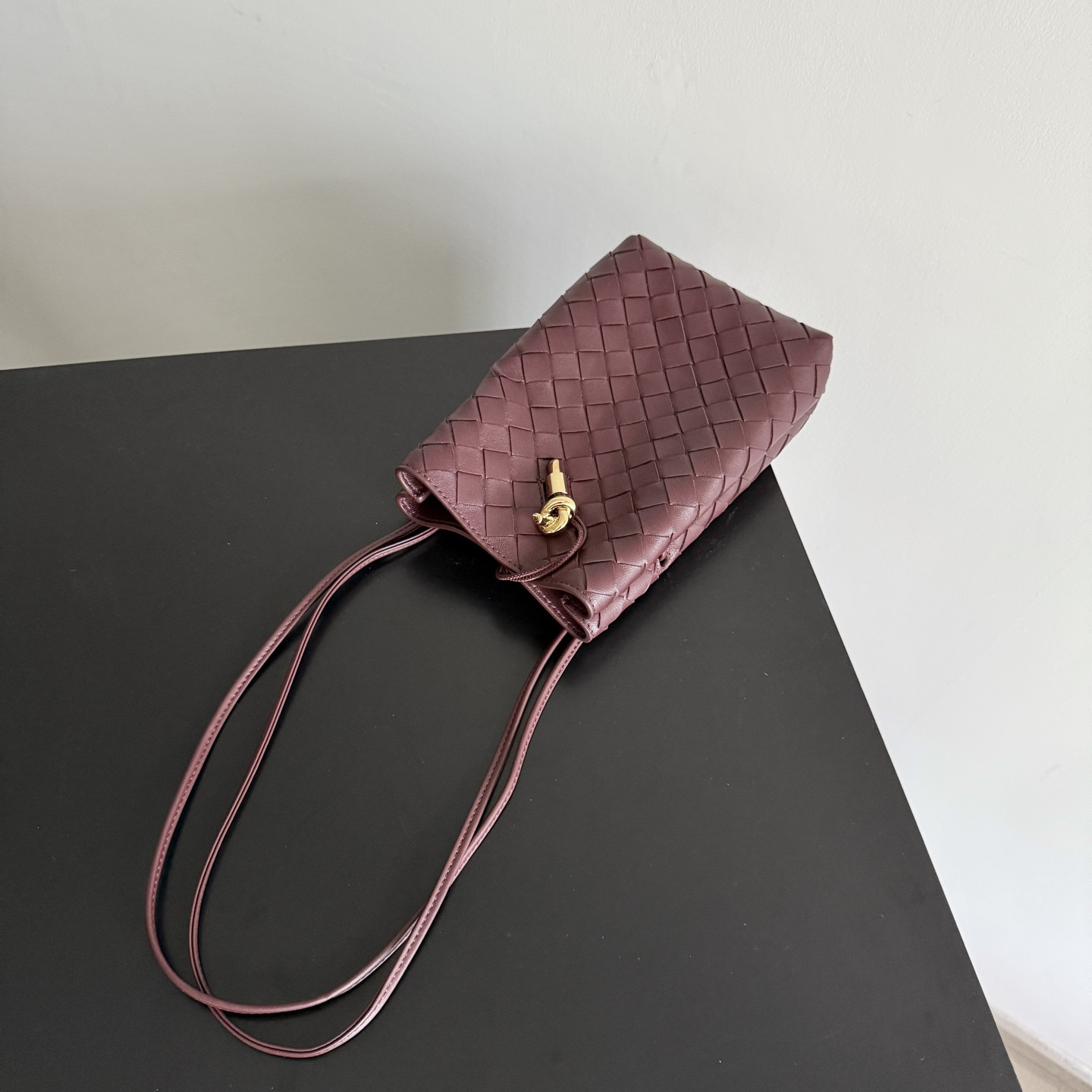 Bottega Veneta Andiamo Phone Pouch 21.5x14x7cm