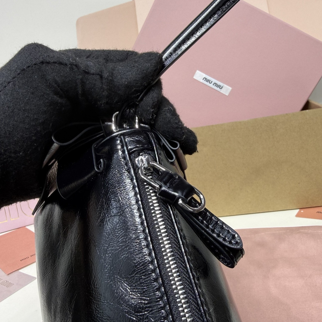 Miu Miu Shiny Leather Pouch 12.5x21x9.5cm