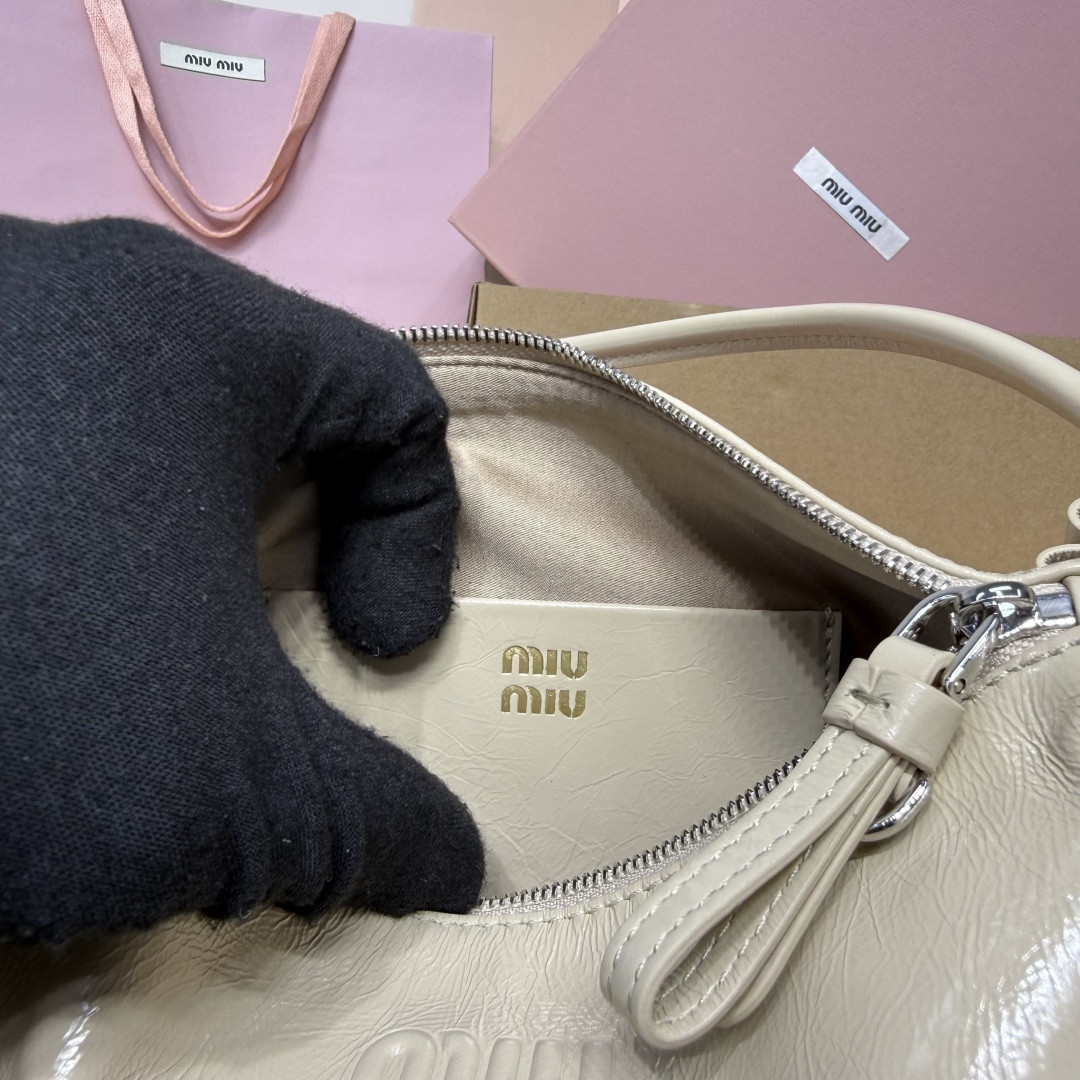 Miu Miu Shiny Leather Pouch 12.5x21x9.5cm