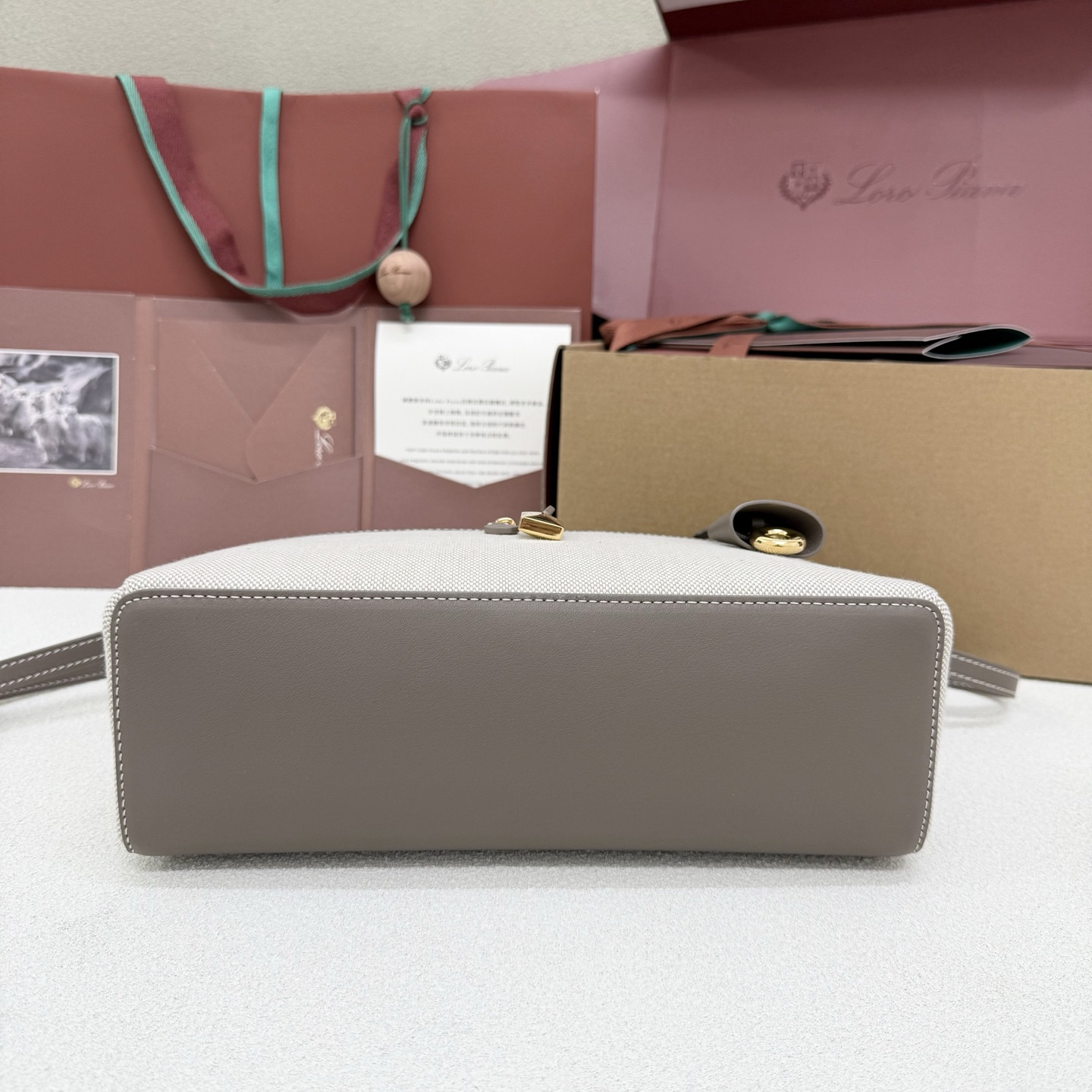 Loro Piana Extra Pocket L27 16x27x10cm