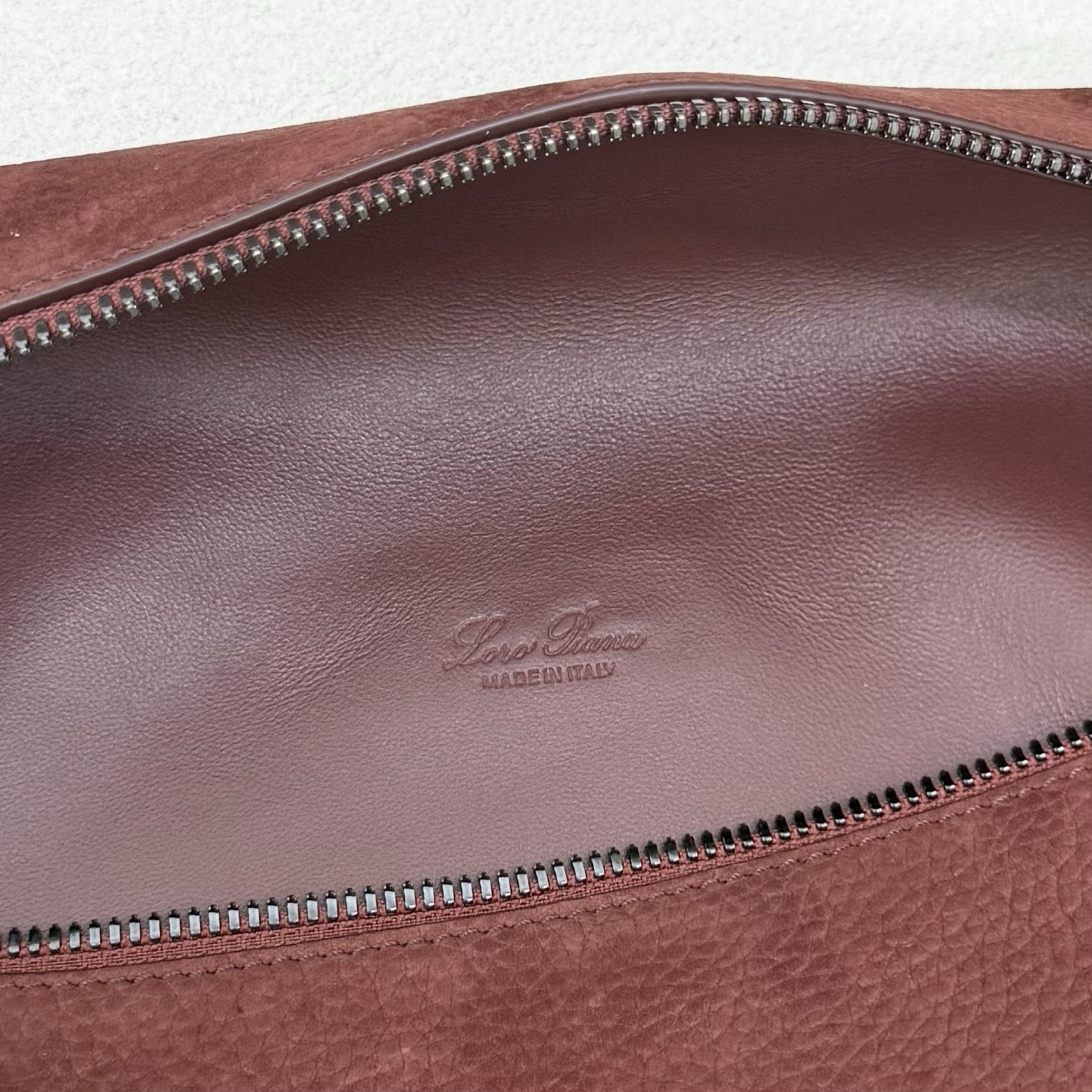 Loro Piana Extra pouch L29 29x18x5cm