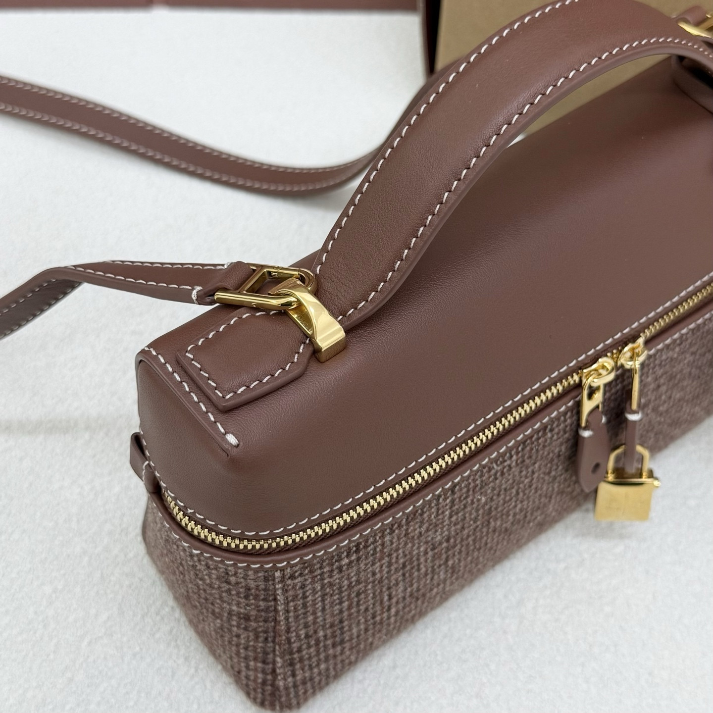 Loro Piana Extra Bag L23 23x12x7cm