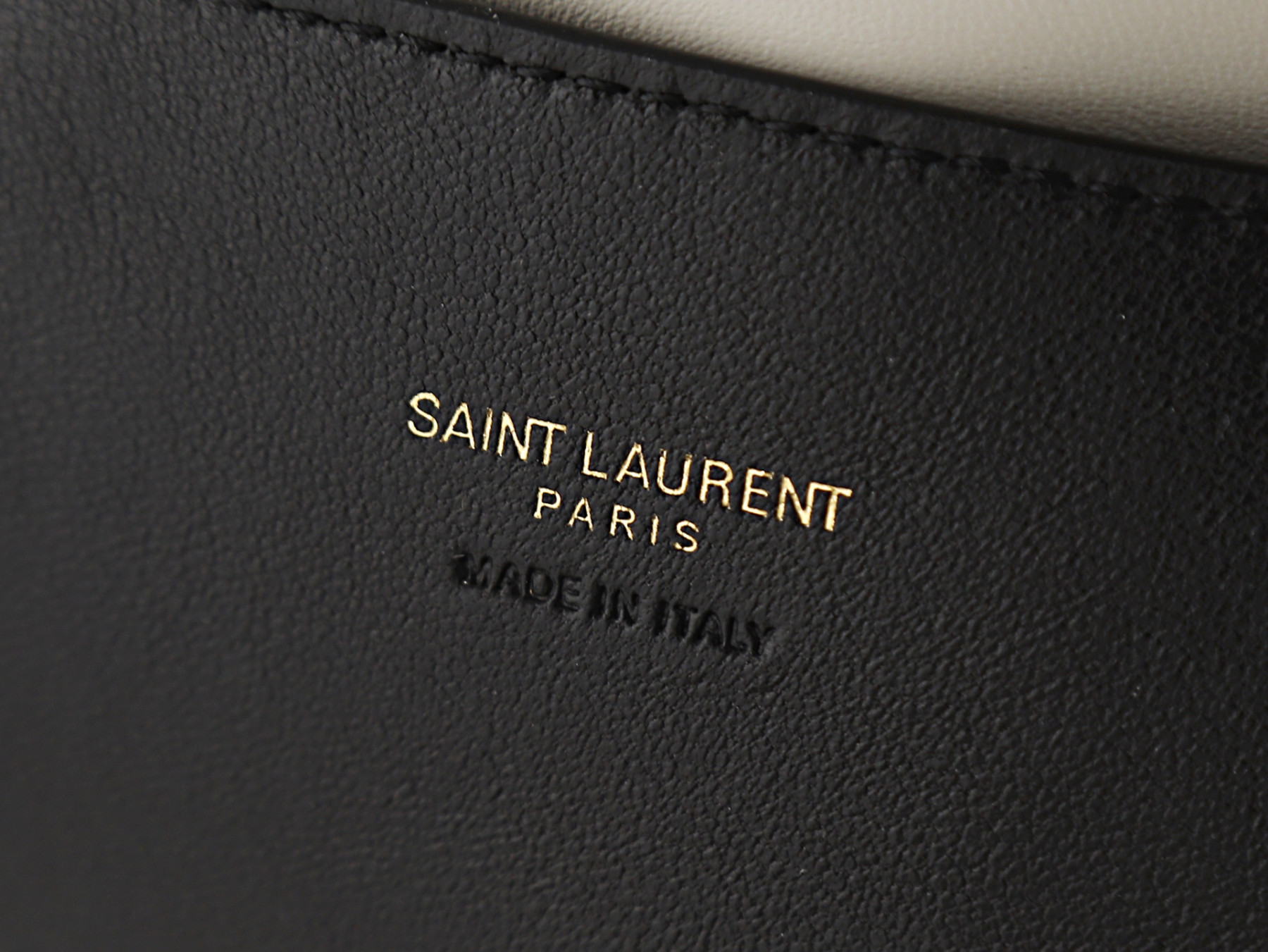 YSL LOULOU toy crossbody in MATELASSÉ lambskin 21x14x5cm