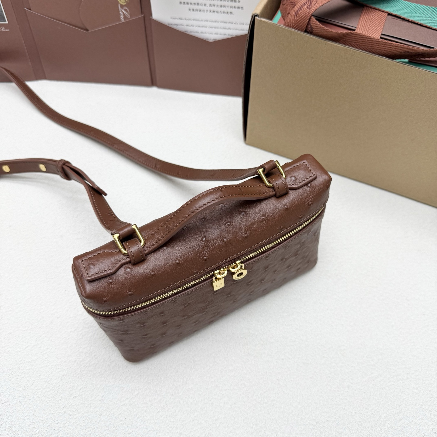 Loro Piana Extra Pocket L19 11 x 19 x 6.5 cm