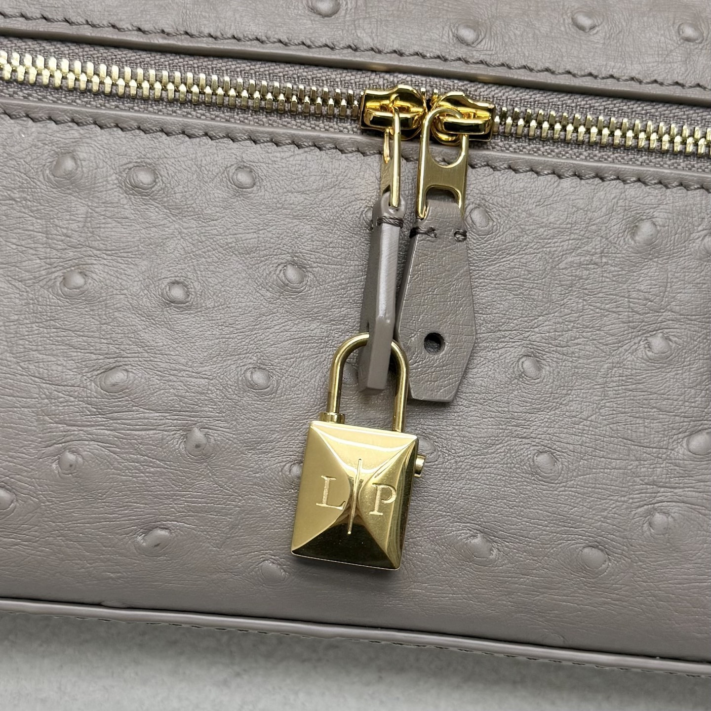 Loro Piana Extra Bag L23 23x12x7cm