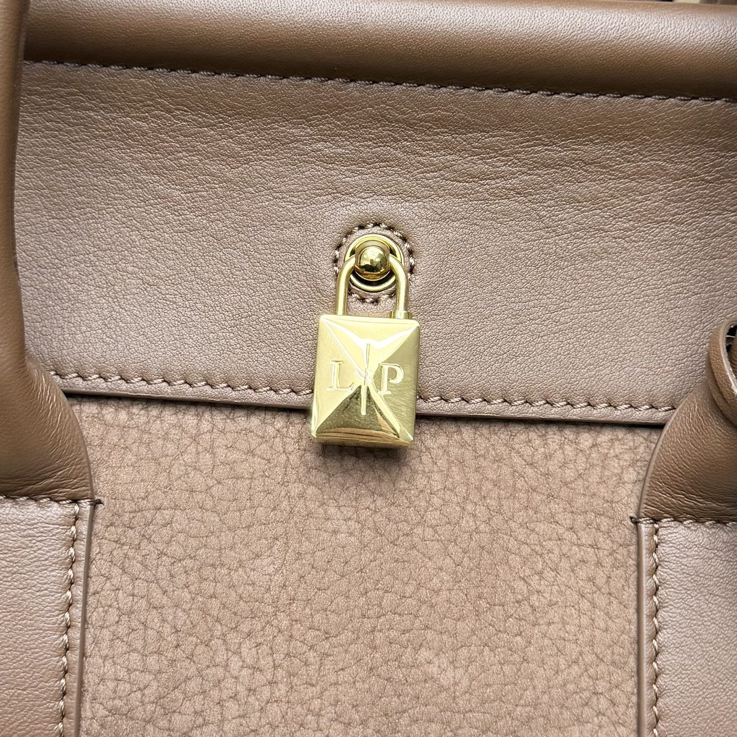 Loro Piana Loom L25 25x18x12.5cm