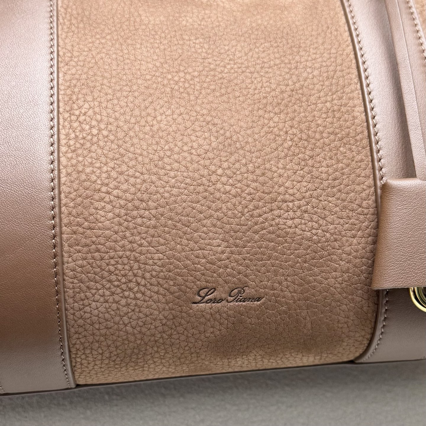 Loro Piana Loom Bag L32 33 x 23 x 18 cm