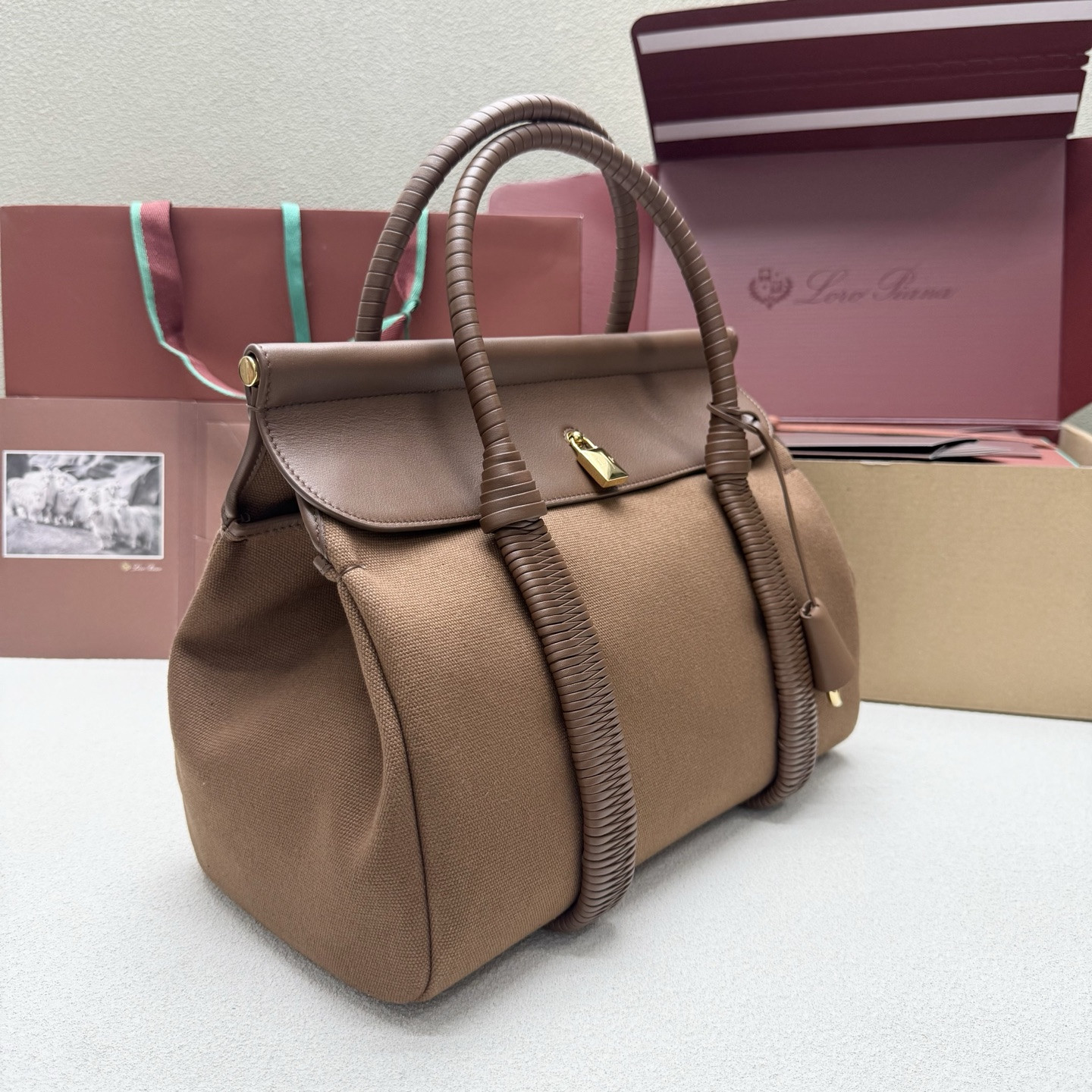 Loro Piana Loom Bag L32 33 x 23 x 18 cm